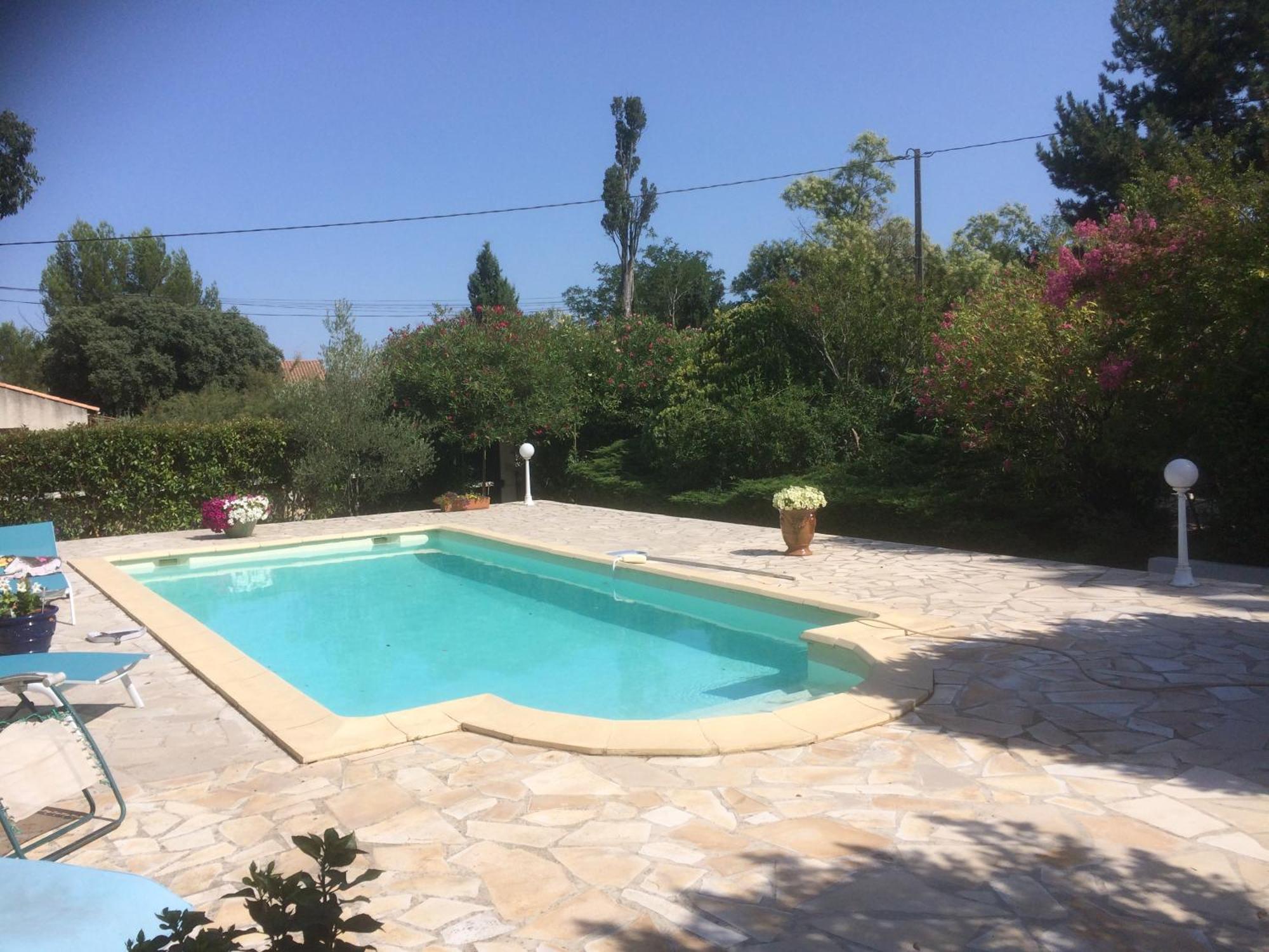 Studio Independant Calme Pas Loin Du Centre Nimes Ngoại thất bức ảnh
